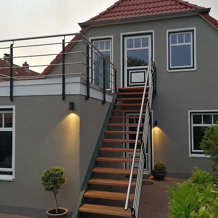 Landhaus Am Ufer - Wohnung 2 Хайлигенхафен Экстерьер фото